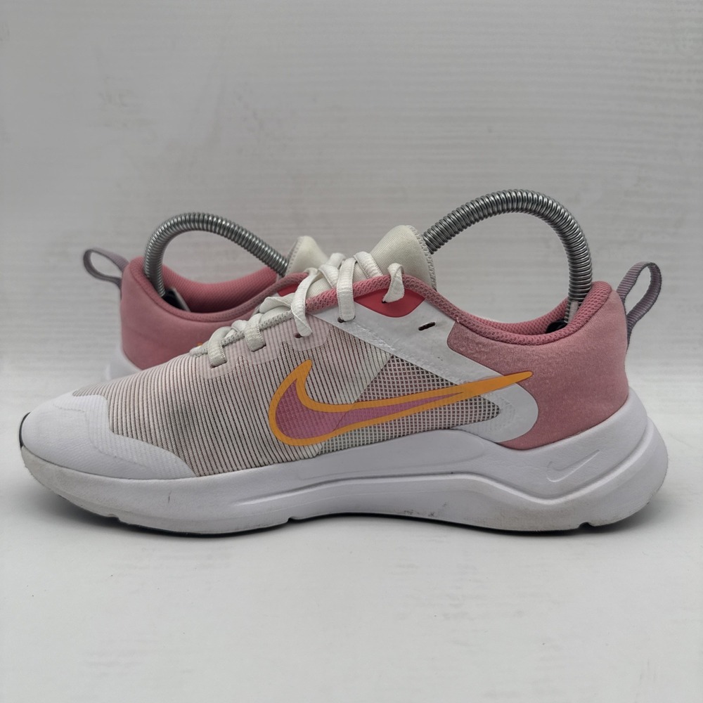 Nike Girls/Youth Grade School Downshifter 12 Running Shoes Size: 6Y (DM4194-100) - Picture 2 of 16